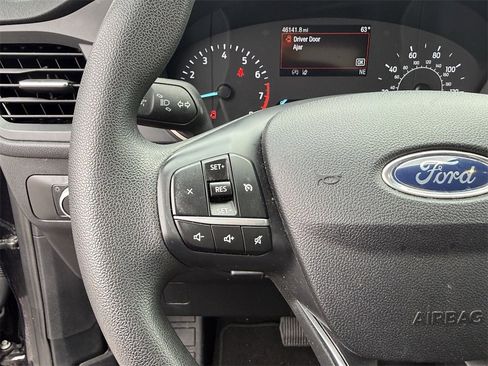 Used 2022 Ford Escape SE w/ SE Sport Appearance Package image 20