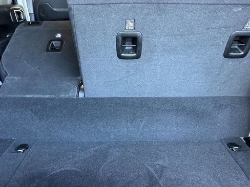 Used 2022 Jeep Wrangler Unlimited Rubicon 4xe image 32