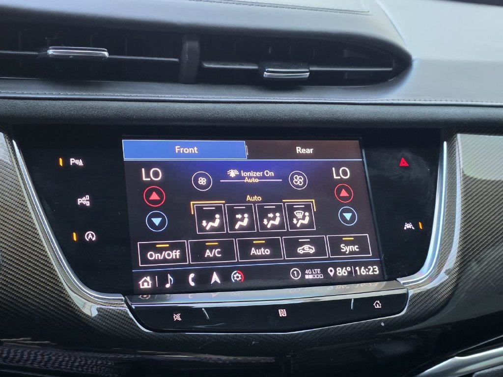 Used 2020 Cadillac XT6 Sport w/ Platinum Package AWD/4WD image 20