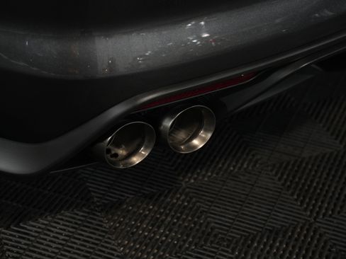 Used 2019 Ford Mustang Shelby GT350 w/ Technology Package image 21