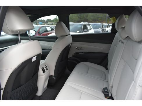 New 2026 Hyundai Tucson Limited image 11