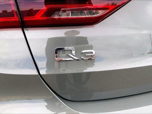 Used 2023 Audi Q3 2.0T Premium Plus w/ Premium Plus Package image 8