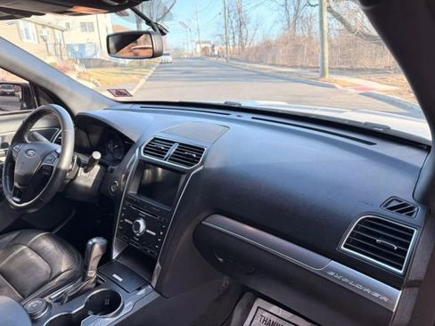 Used 2017 Ford Explorer Sport w/ Equipment Group 401A image 28