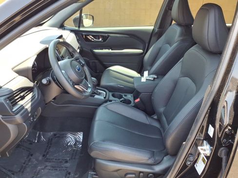 Certified 2025 Subaru Forester Limited AWD/4WD image 28