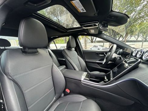 Used 2025 Mercedes-Benz C 300 Sedan w/ Exclusive Trim Package image 40