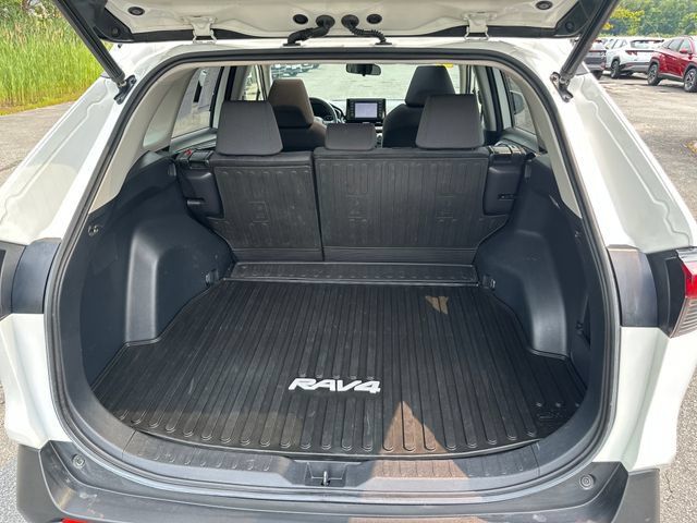 Used 2019 Toyota RAV4 XLE w/ Convenience Package AWD/4WD image 23