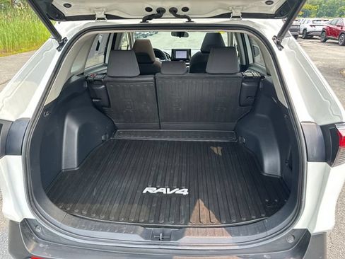 Used 2019 Toyota RAV4 XLE w/ Convenience Package AWD/4WD image 23