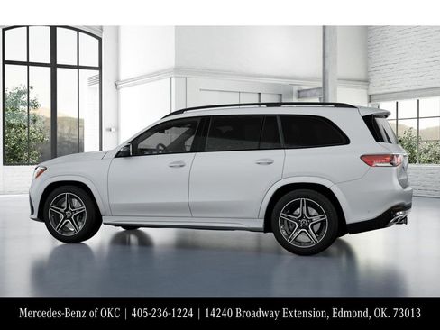 New 2026 Mercedes-Benz GLS 450 4MATIC image 32