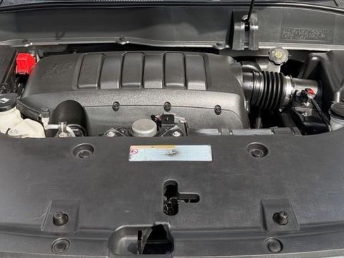 Used 2016 GMC Acadia SLE AWD/4WD image 26