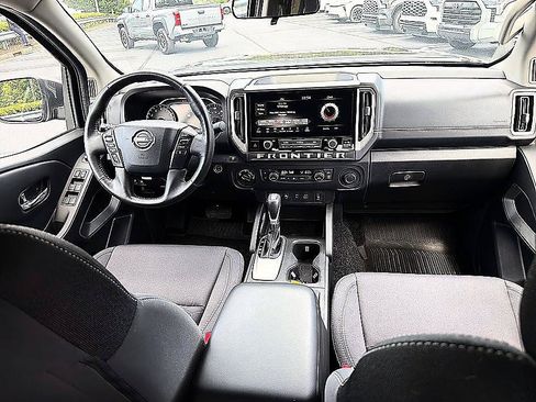 Certified 2025 Nissan Frontier SV w/ SV Convenience Package AWD/4WD image 18