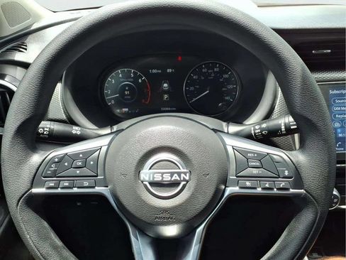Used 2024 Nissan Kicks SV FWD image 14