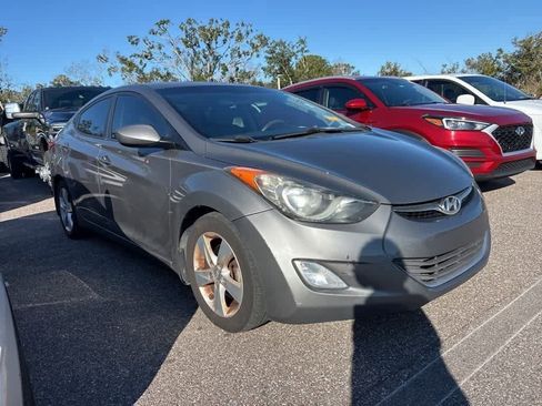 Used 2013 Hyundai Elantra GLS w/ Preferred Pkg image 4