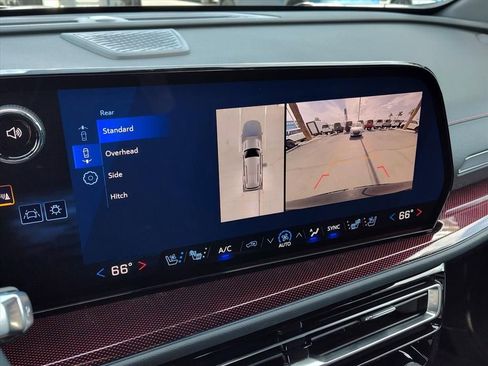 New 2026 Chevrolet Traverse RS image 12