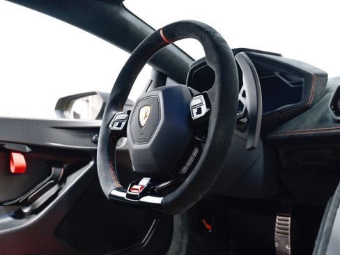 Used 2023 Lamborghini Huracan STO RWD image 46