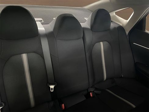 Used 2025 Hyundai Sonata SE image 29