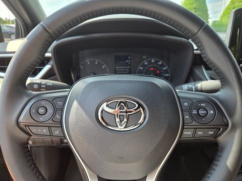 Certified 2025 Toyota Corolla SE FWD image 20