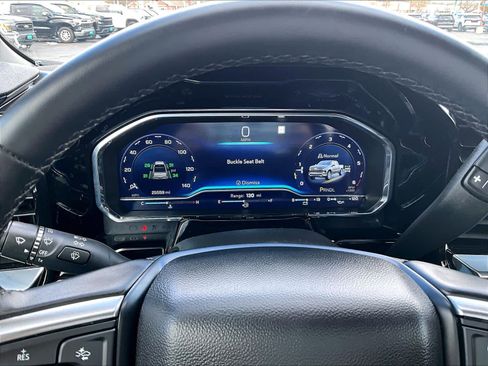 Used 2023 Chevrolet Silverado 1500 LT image 25