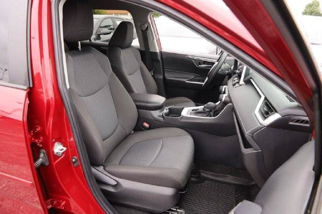 Certified 2024 Toyota RAV4 XLE AWD/4WD image 26