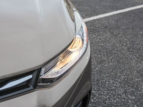 Used 2022 Chevrolet Trax LT w/ LT Convenience Package image 14