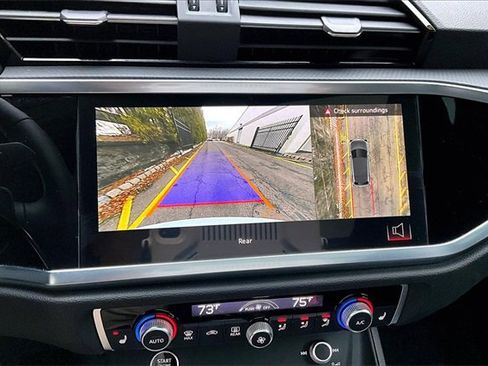 Used 2024 Audi Q3 2.0T Premium Plus image 22