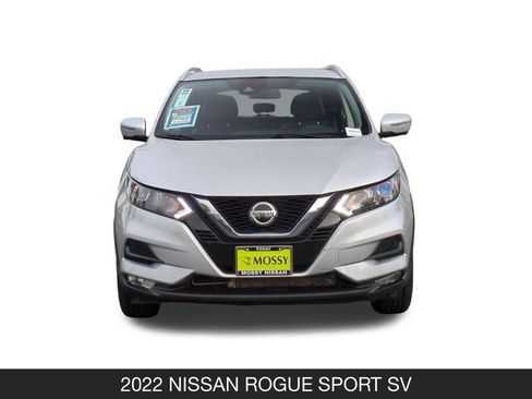 Used 2022 Nissan Rogue Sport SV w/ Technology Package AWD/4WD image 4