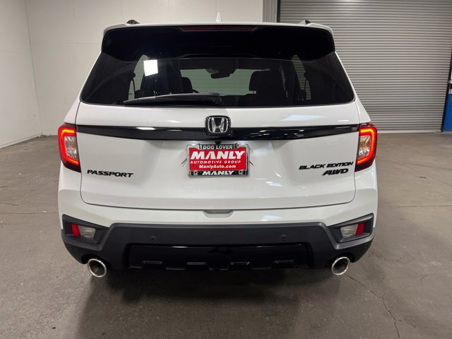 Used 2025 Honda Passport Black Edition image 4