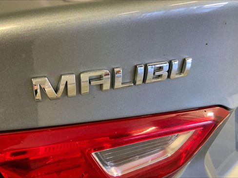 Used 2024 Chevrolet Malibu LS image 8