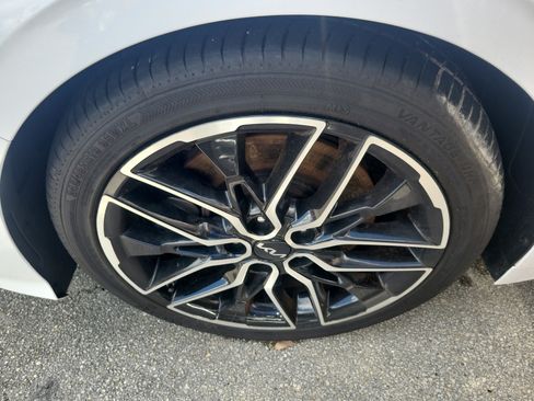 Used 2023 Kia K5 GT FWD image 8