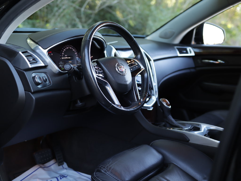 Used 2016 Cadillac SRX Luxury FWD image 9