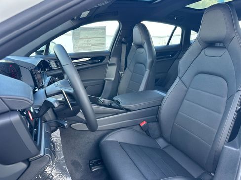 New 2026 Porsche Panamera image 5