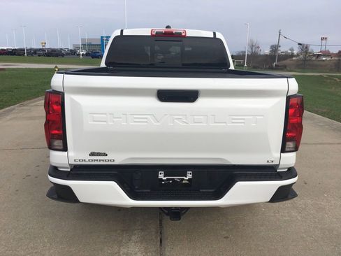 Used 2024 Chevrolet Colorado LT w/ LT Convenience Package image 5