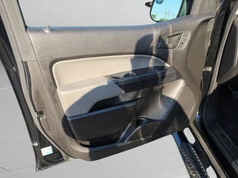 Used 2017 Chevrolet Colorado W/T w/ WT Convenience Package image 17