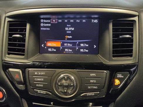 Used 2018 Nissan Pathfinder S FWD image 25