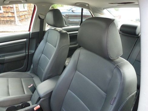Used 2008 Volkswagen Jetta Wolfsburg Edition FWD image 28