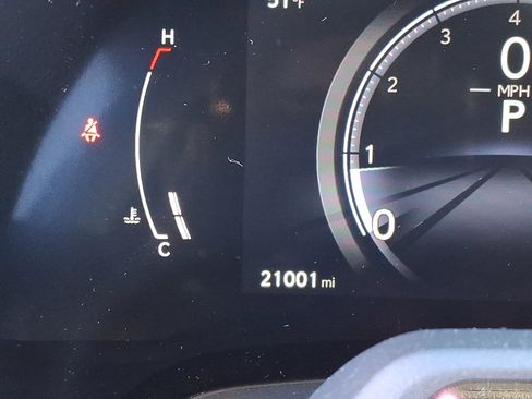 Used 2024 Lexus RX 350 Premium image 23