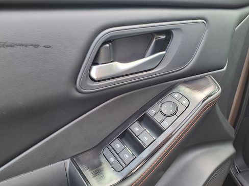 New 2026 Nissan Rogue SV AWD/4WD image 18