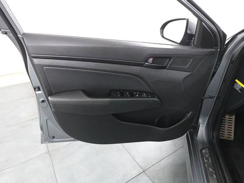 Used 2018 Hyundai Elantra Sport image 7