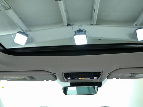 Used 2025 Toyota Grand Highlander AWD Hybrid image 21