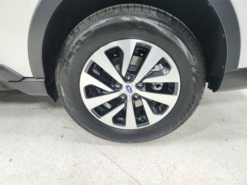 Used 2021 Subaru Outback Premium image 40