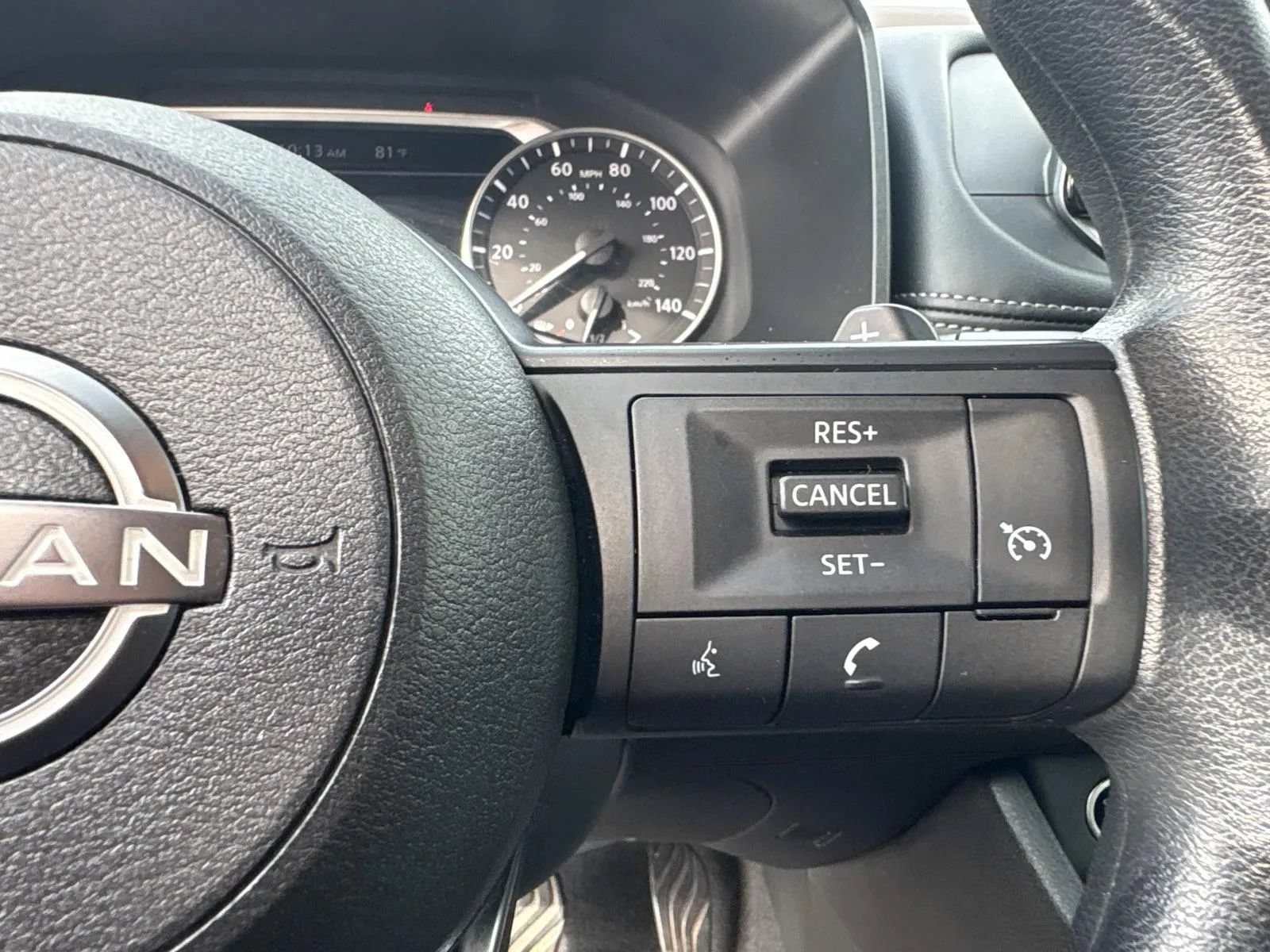 Used 2023 Nissan Rogue S FWD image 27