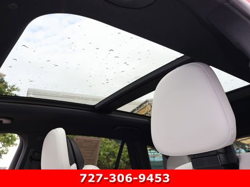 Certified 2025 Mercedes-Benz GLC 350e 4MATIC image 5