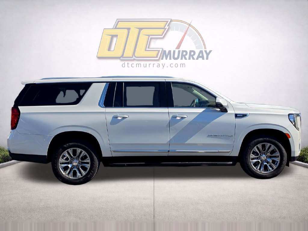 Used 2022 GMC Yukon XL Denali AWD/4WD image 2