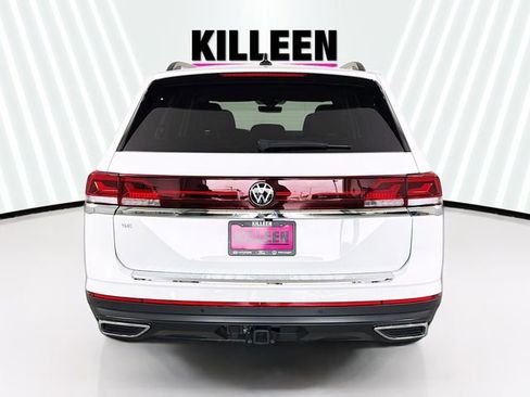 Used 2025 Volkswagen Atlas SE image 6