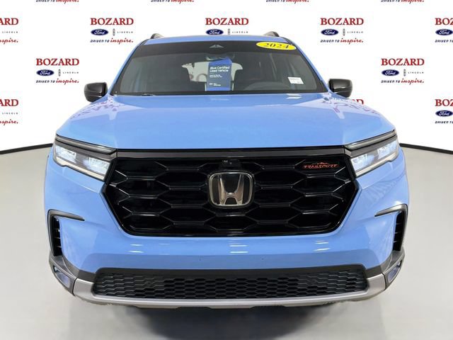 Used 2024 Honda Pilot TrailSport image 2