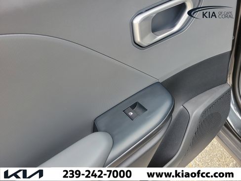 Certified 2025 Kia K4 FWD image 11