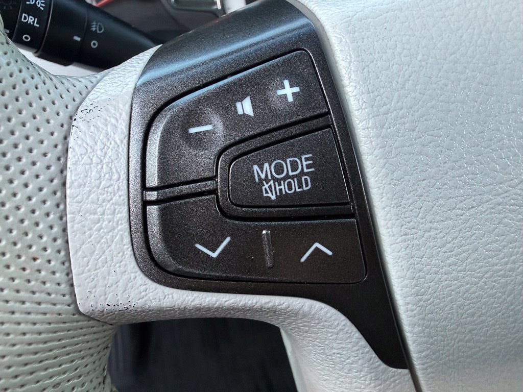 Used 2011 Toyota Sienna SE w/ Preferred Pkg FWD image 80