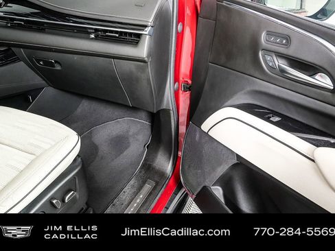 Used 2021 Cadillac Escalade Sport w/ Driver Assist Tech Package image 27