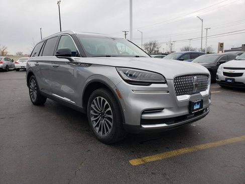 Used 2022 Lincoln Aviator Reserve w/ Equipment Group 201A image 8