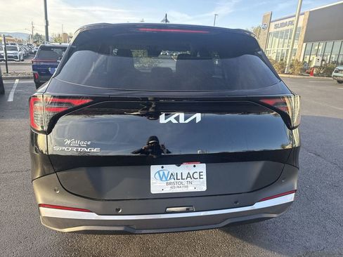 New 2026 Kia Sportage LX FWD image 5