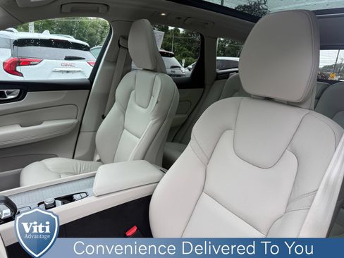 Used 2024 Volvo XC60 B5 Plus w/ Protection Package Premier AWD/4WD image 17